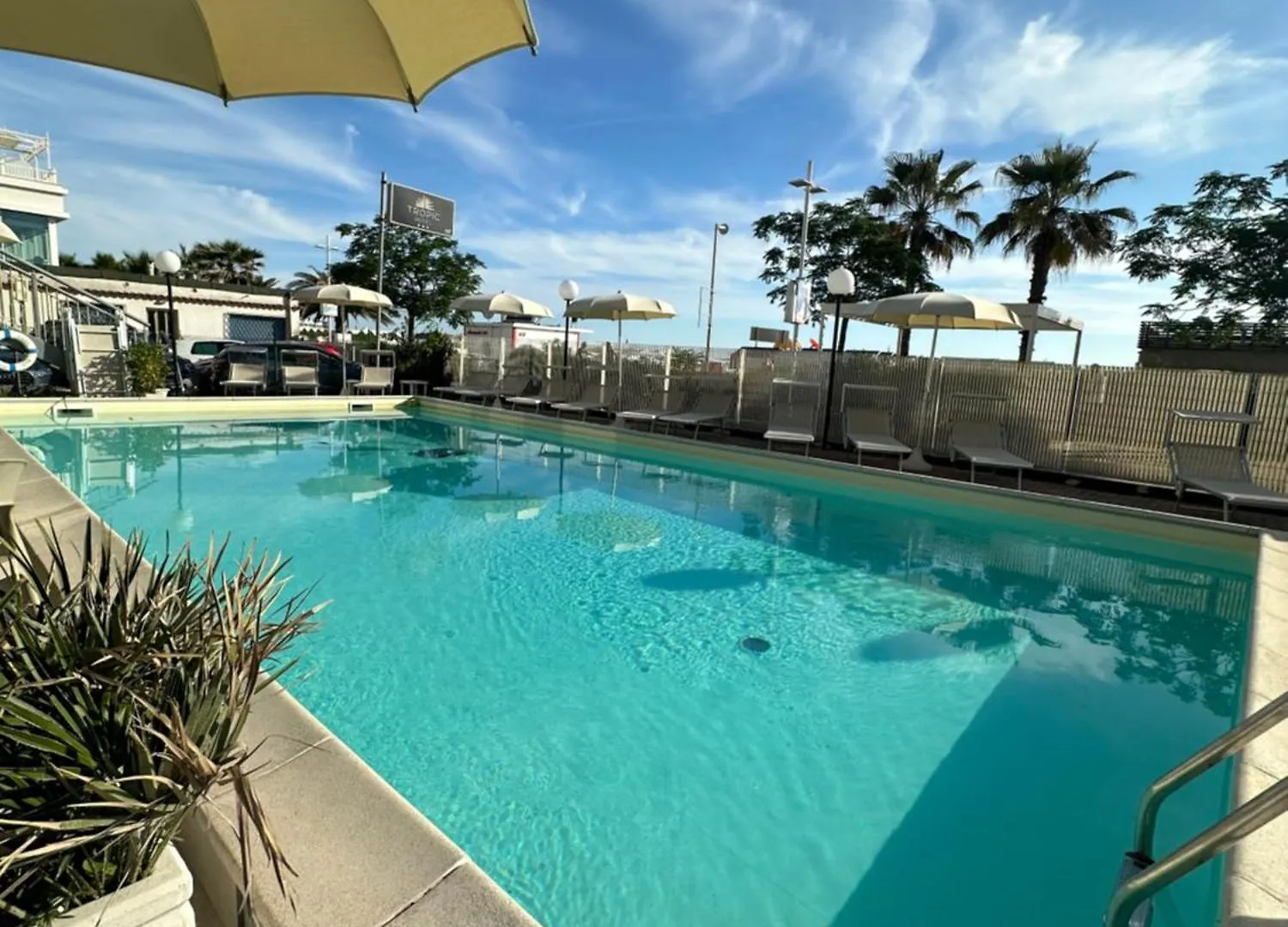 Hotel Tropic - Fronte Mare Riccione